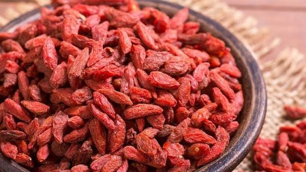 Dried goji berries