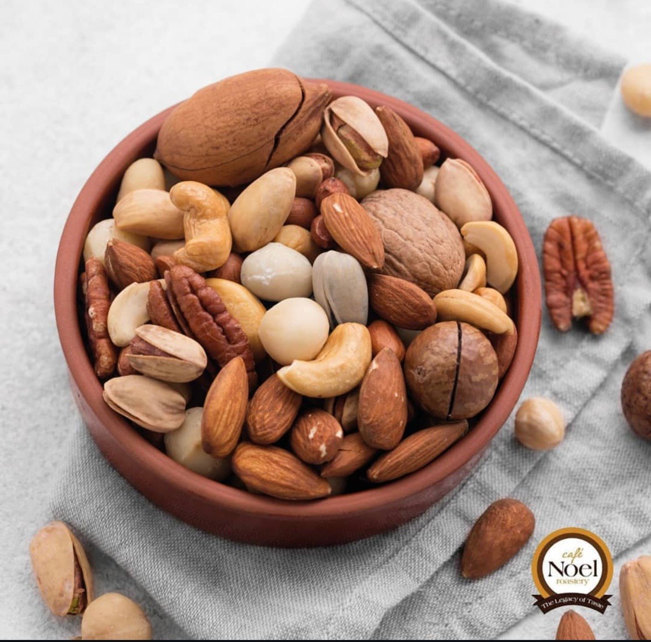 Extra Roasted Nuts Mix